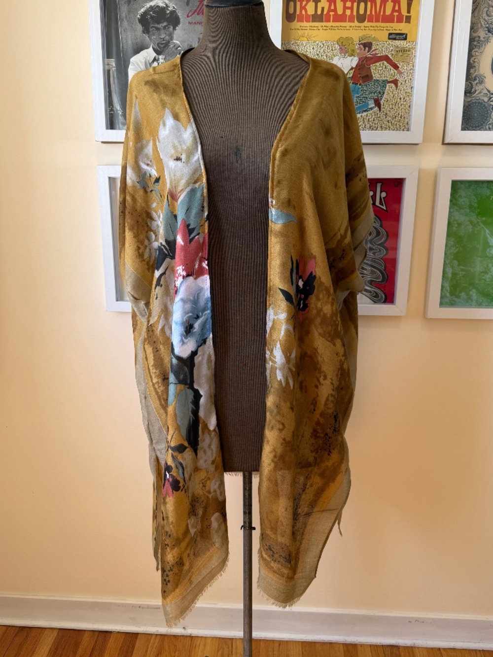GOLDEN TAN FLORAL SHEER KIMONO – BOHO LUXE STATEMENT LAYER